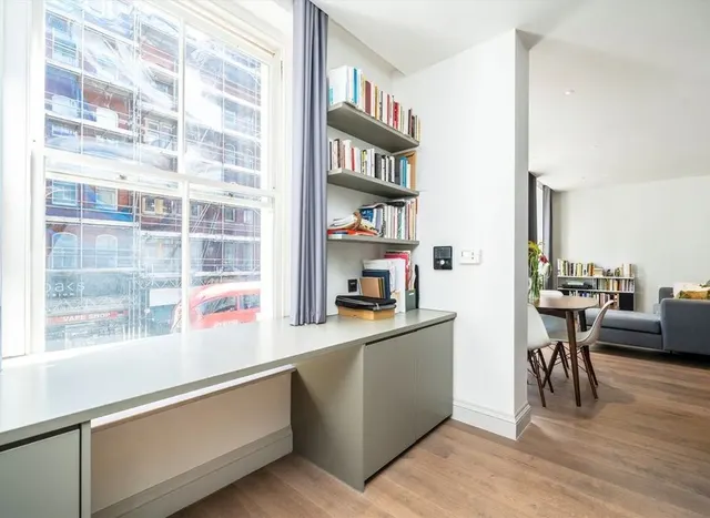 Gray's Inn Road, Bloomsbury, WC1X, photo 3