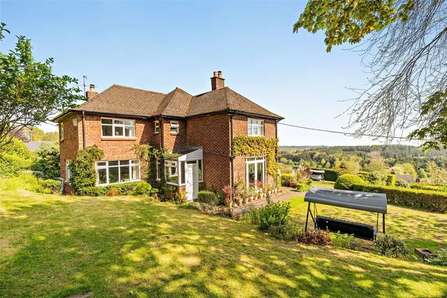 The Ridge, Delamere, CW8, photo 2
