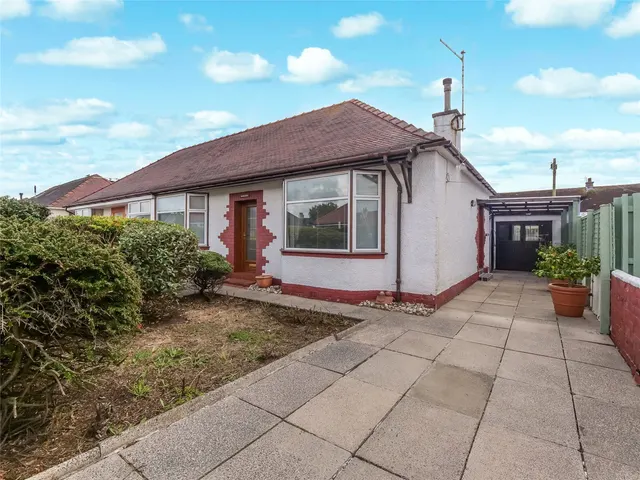 Aitkenbrae Drive, Prestwick, South Ayrshire, KA9, photo 1