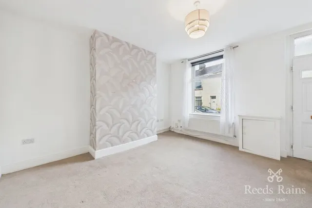 Belgrave Street, Nelson, BB9, photo 2