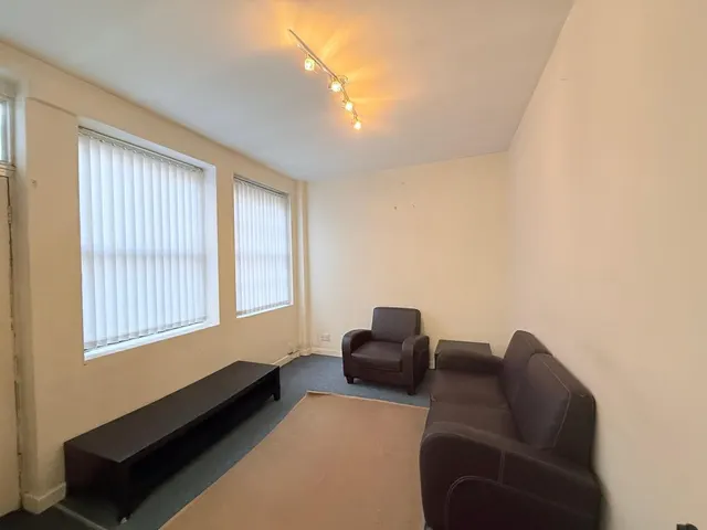 Photo 2 — Forest Court, City Centre, NG1