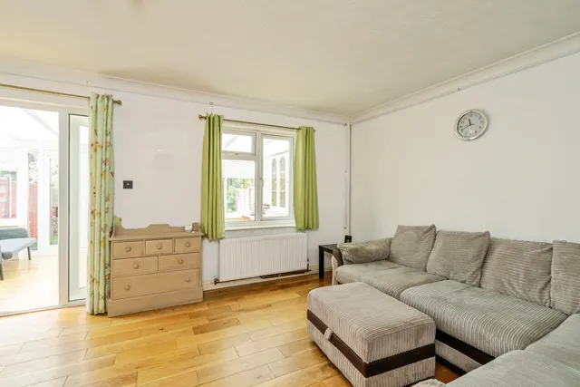 Waterside Drive, Donnington, PO19, photo 3
