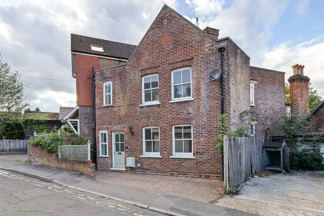 Longdene Road, Haslemere, GU27, photo 1