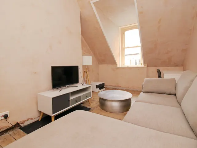 Queen Charlotte Street, Edinburgh, EH6, photo 2