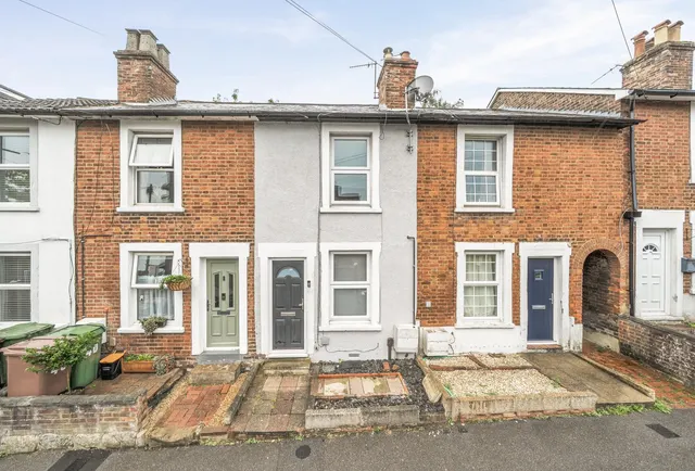 Photo 3 — Quarry Road, Tunbridge Wells, TN1 2EZ