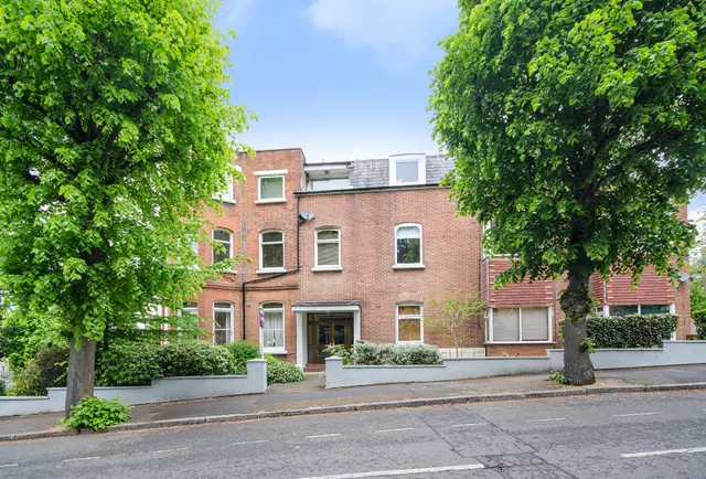 Flat 5, 27 Montpelier Road, London, photo 1