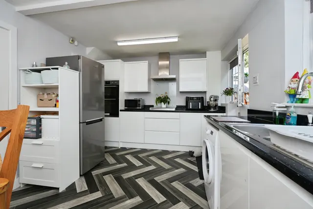 Rooks Avenue, Cleckheaton, BD19, photo 3