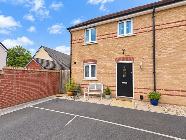 Wolstonian Way, Roundswell, Barnstaple