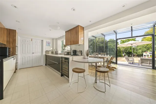 Photo 3 — Portmore Park Road, Weybridge, Surrey, KT13