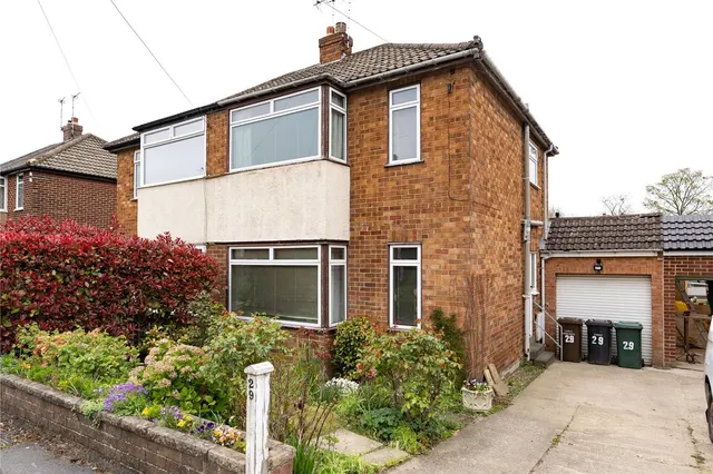 Oakridge Avenue, Menston, LS29, photo 1
