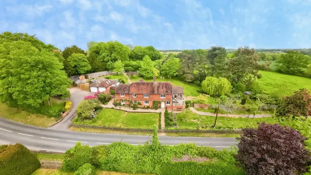 High Halden, TN26, photo 1