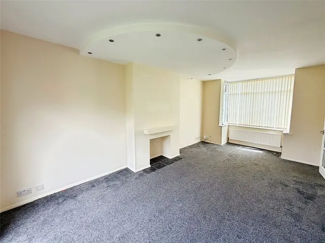Photo 2 — Springwell Lane, Balby, Doncaster, South Yorkshire, DN4
