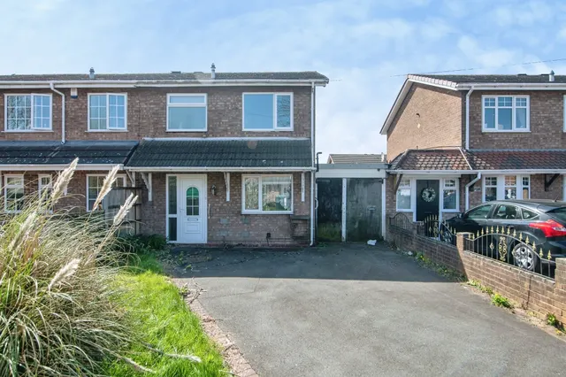 Beverston Road, Tipton, DY4, photo 1