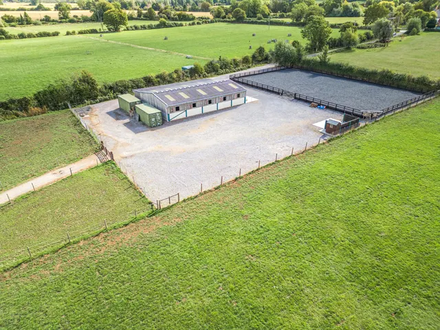 Coulston, Westbury, BA13, photo 3