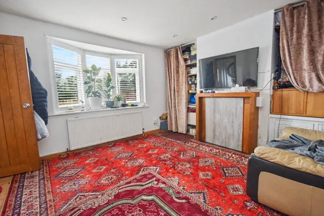 Watson Crescent, Wakefield, WF1, photo 2