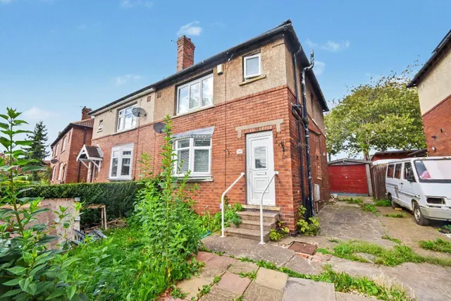 Watson Crescent, Wakefield, WF1, photo 1