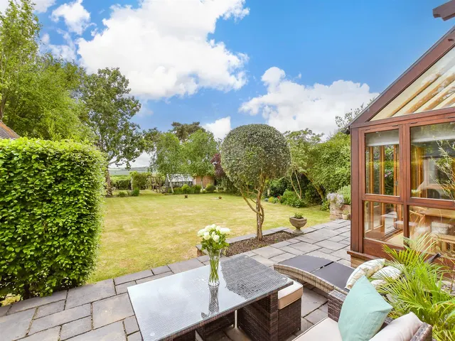Durlock Road, Ash, CT3, photo 2