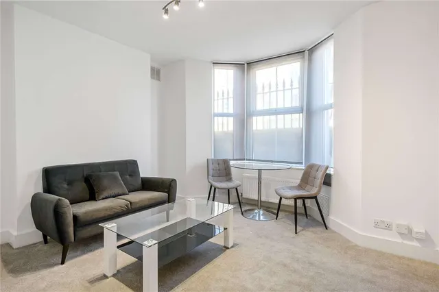 Temple Dwellings, Temple Street, London, E2 6QG, photo 1