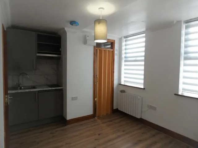 Endsleigh Road, London, W13 0RE, photo 1
