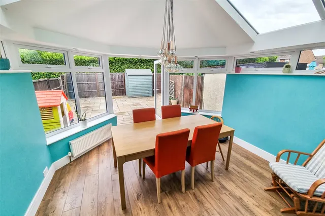 Photo 3 — Derwent Avenue, Ash Vale, Guildford, Surrey, GU12 5AN