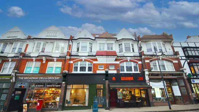 The Broadway, Woodford Green, IG8, photo 1