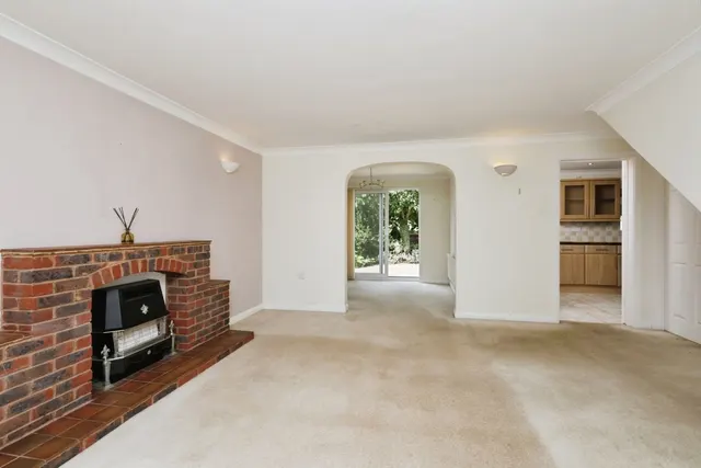 Langdale Close, Eastbourne, BN23, photo 3