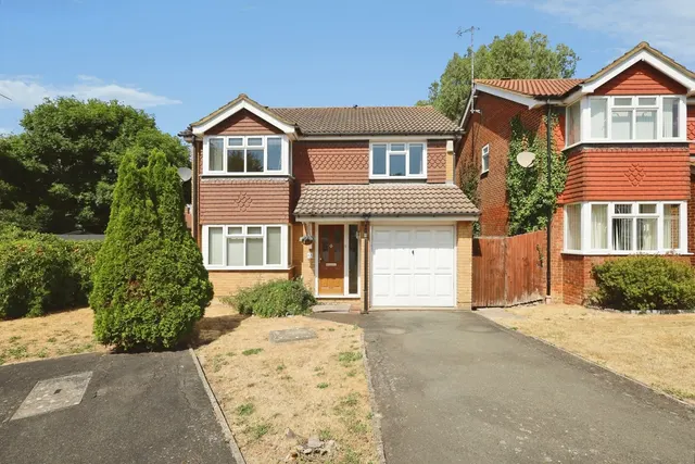 Langdale Close, Eastbourne, BN23, photo 1