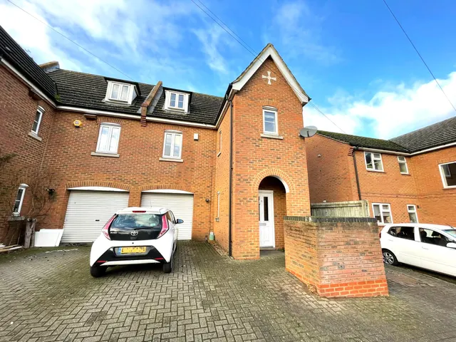 Florence Street, Hitchin, SG5, photo 1