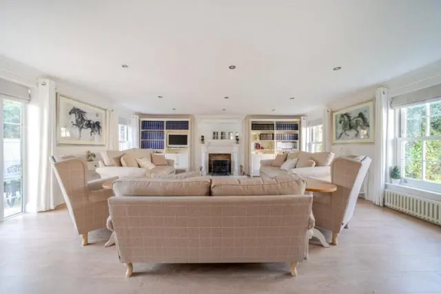 Devonshire Drive, Camberley, GU15, photo 2