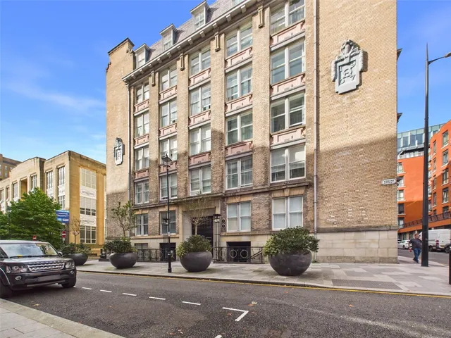 Edmund Street, L3, photo 1