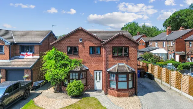 Holdenbrook Close, Leigh, Leigh, WN7 2HL, photo 1