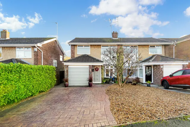 Berrington Grove, Ashton-In-Makerfield, Wigan, Wigan, WN4 9LD, photo 1