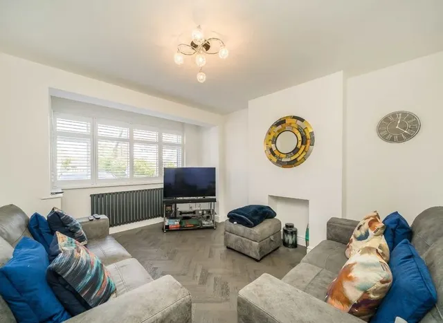 Photo 3 — Windermere Road, Norbury, SW16