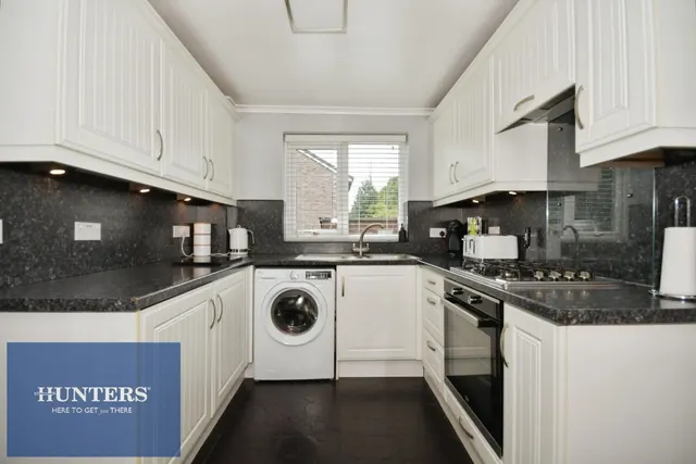 Newbridge Court, Old Whittington, S41, photo 3