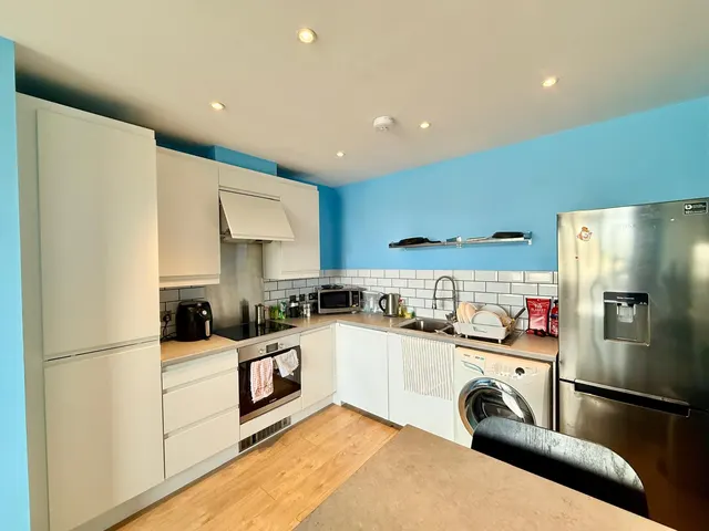 Spencer Way, E1, photo 3