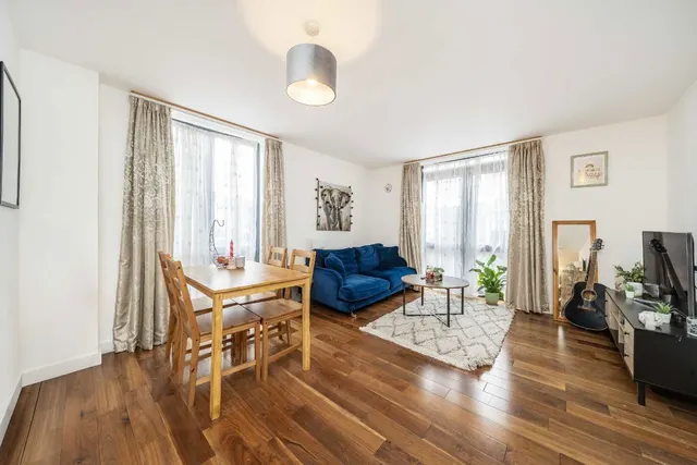 Gatton Road, SW17, photo 3