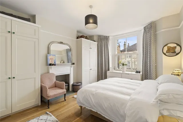 Byrne Road, London, SW12, photo 3