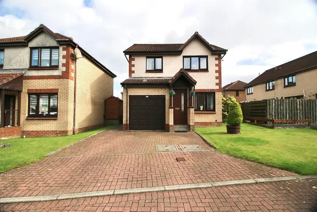 Photo 2 — Glen Clova Drive, Cumbernauld, G68 0DL