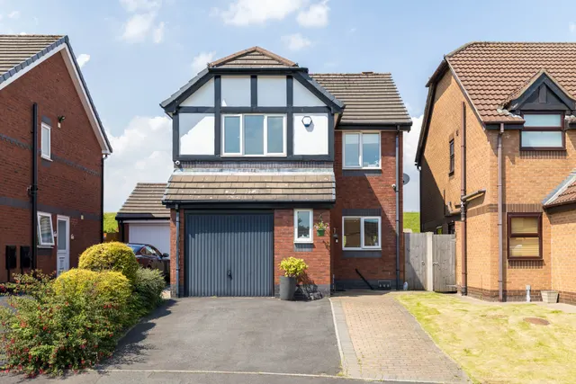 Hartington Drive, Standish, WN6, photo 2