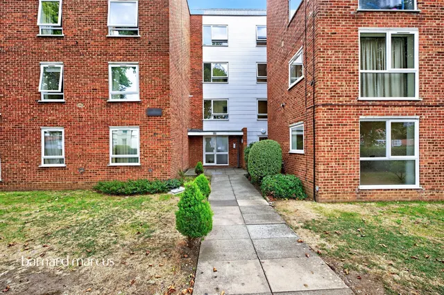 St. James Road, Sutton, SM1, photo 1