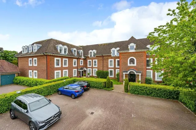 Wilton Court, Crossways Fees Apply, HP9, photo 1