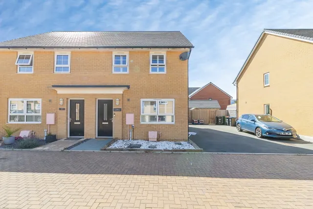 Sheppard Grove, Eagle Farm South, Milton Keynes, Buckinghamshire, MK17, photo 1