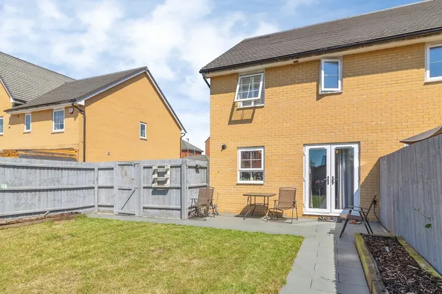 Photo 3 — Sheppard Grove, Eagle Farm South, Milton Keynes, Buckinghamshire, MK17