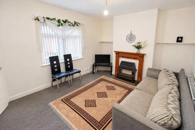Keighley, BD22, photo 3