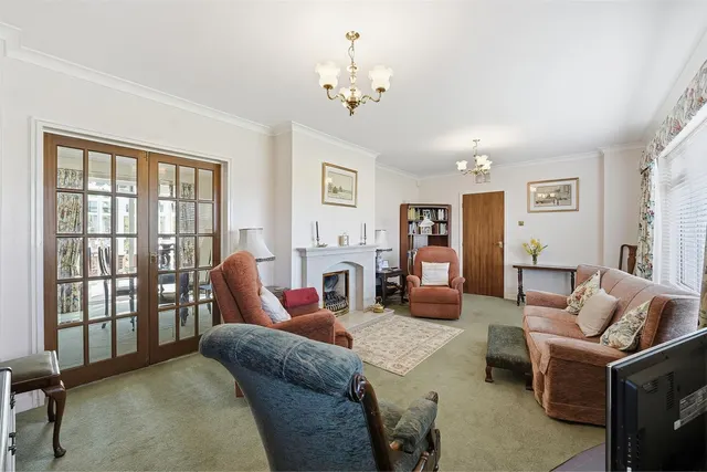 Photo 2 — Marl Edge, Prestbury