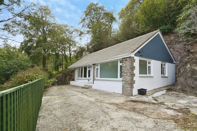 Higher Landaviddy, Polperro, PL13, photo 1