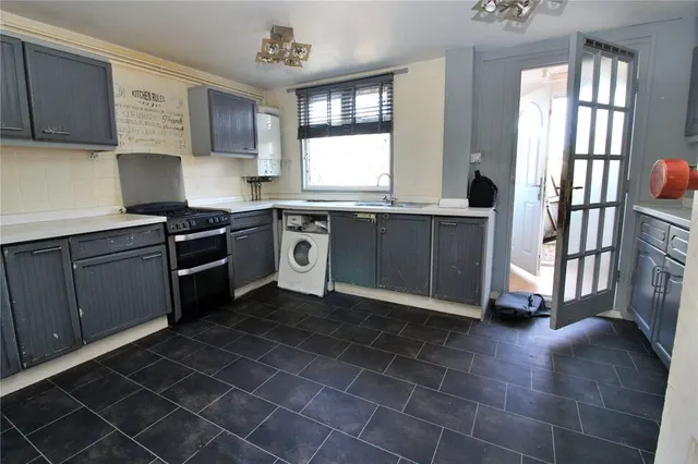Red Hall Chase, Leeds, LS14, photo 2
