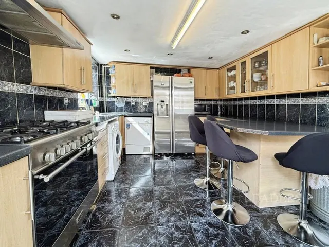 Gratton Road, Bedford, MK40, photo 2