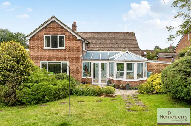 Pulens Lane, Petersfield, GU31, photo 2