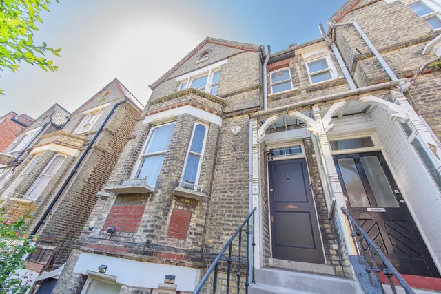 138 Mill Lane, London, photo 1